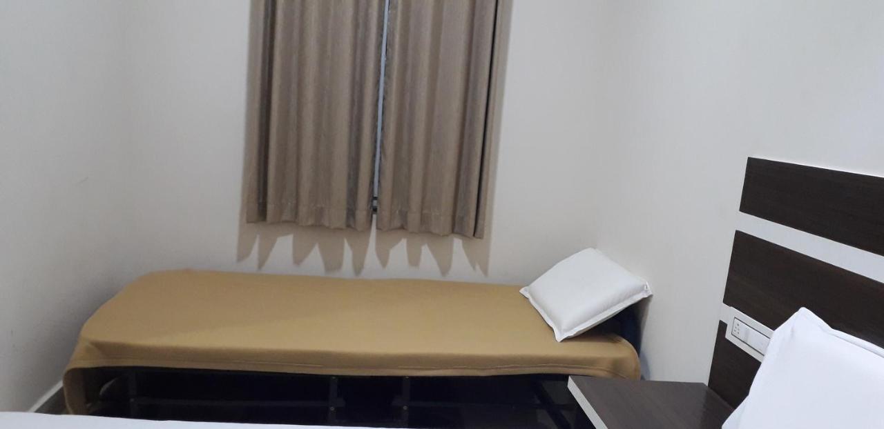 Hotel Mp Residency Kumbakonam Exterior foto